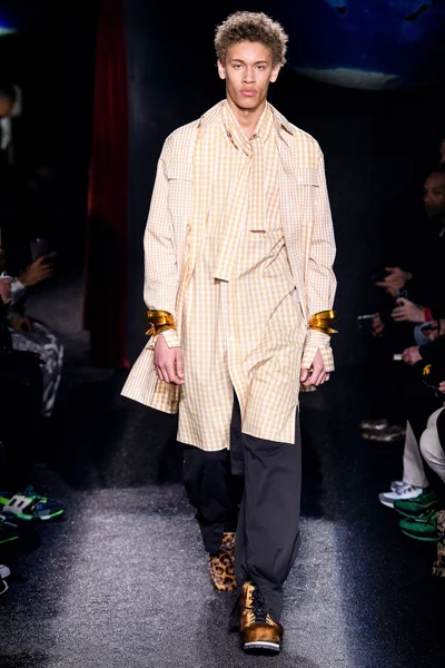 Look 7